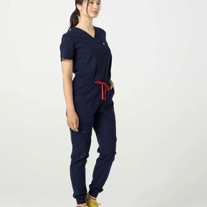 Mediclo Navy Scrub Set: Catalina‎ ‎Jogger Pants and Sal Scrub Top. XSMALL